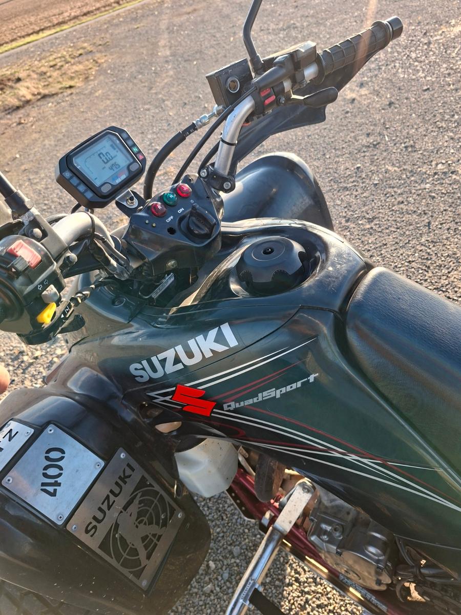 Suzuki  2008 — двигун 400 cm³, 39 HP (29kW)