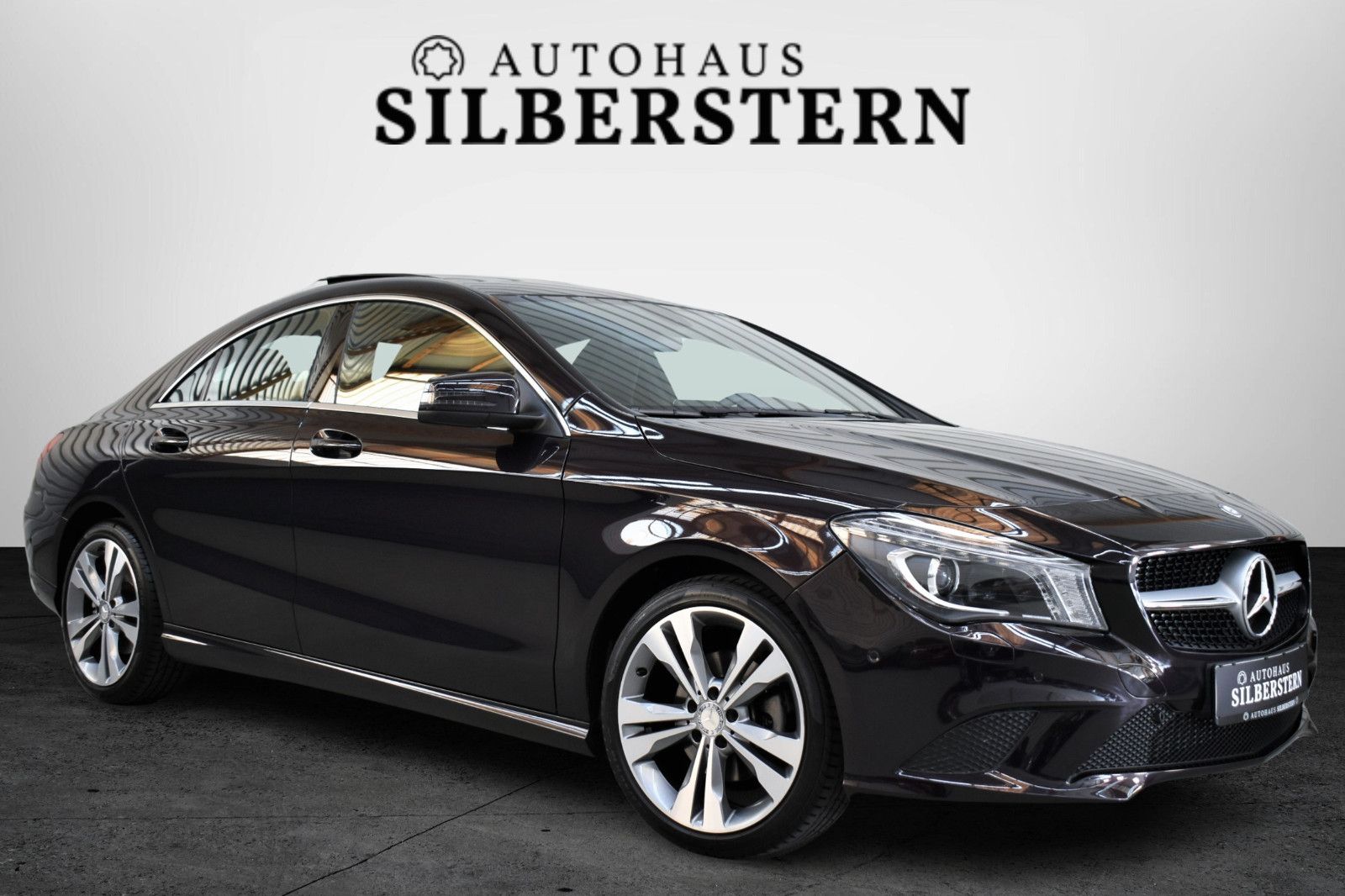 MERCEDES-BENZ CLA 180 Urban+Panorama+Sitzheizung-Bi Xenon+