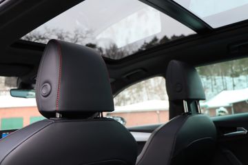 Seat Leon Sportstourer FR AHK Pano Navi LED Kamera