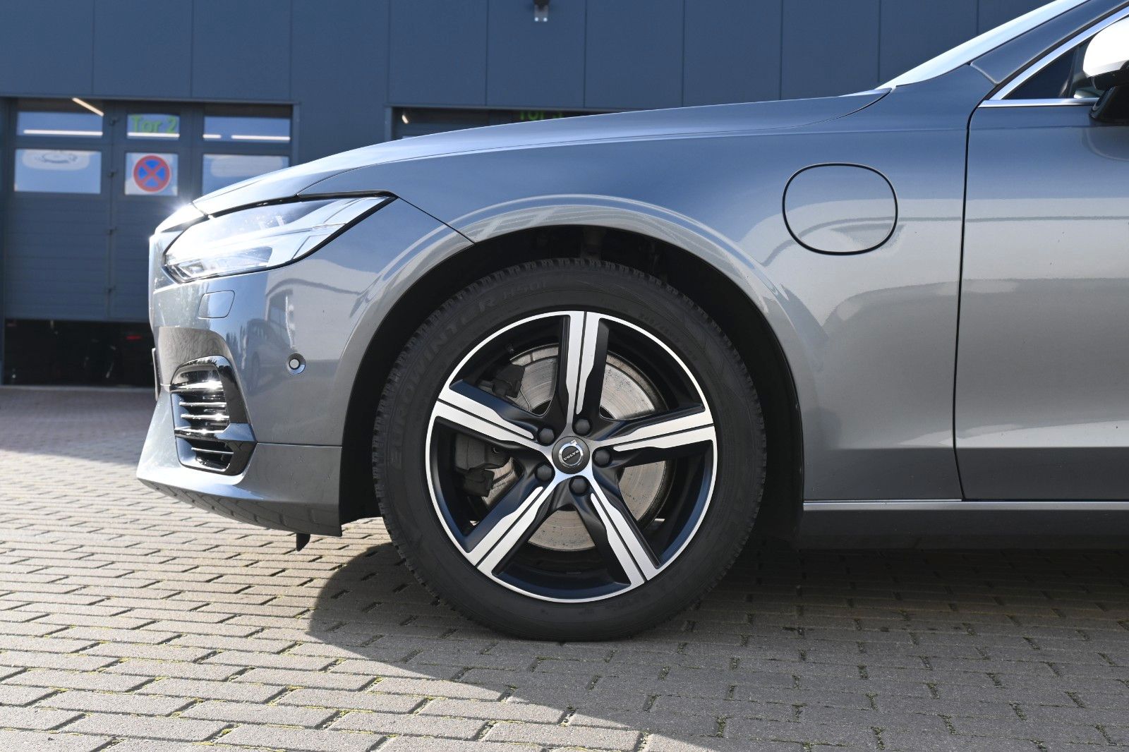 Fahrzeugabbildung Volvo S90 Lim.R-Design Plug-In Hyb. AWD*B&W*LUFT*MASS*