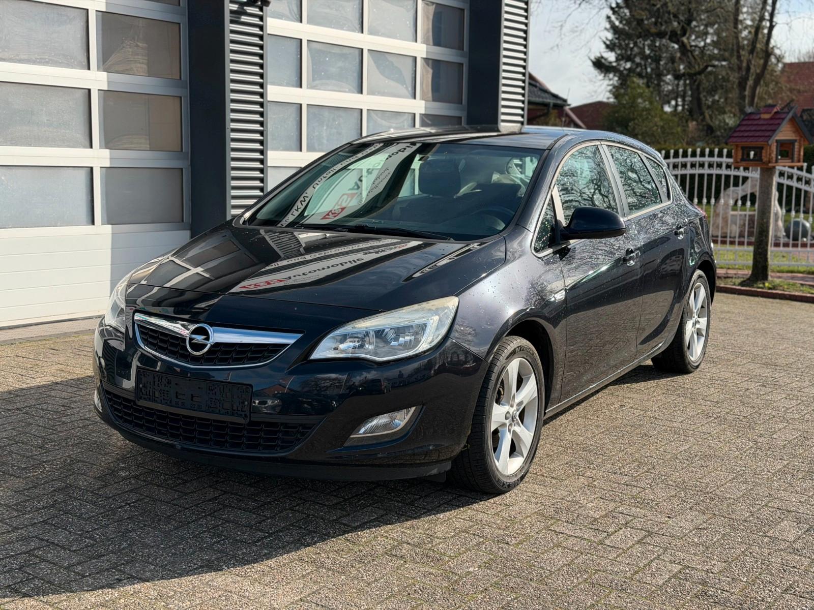 Opel Astra J Lim. 5-trg. Edition