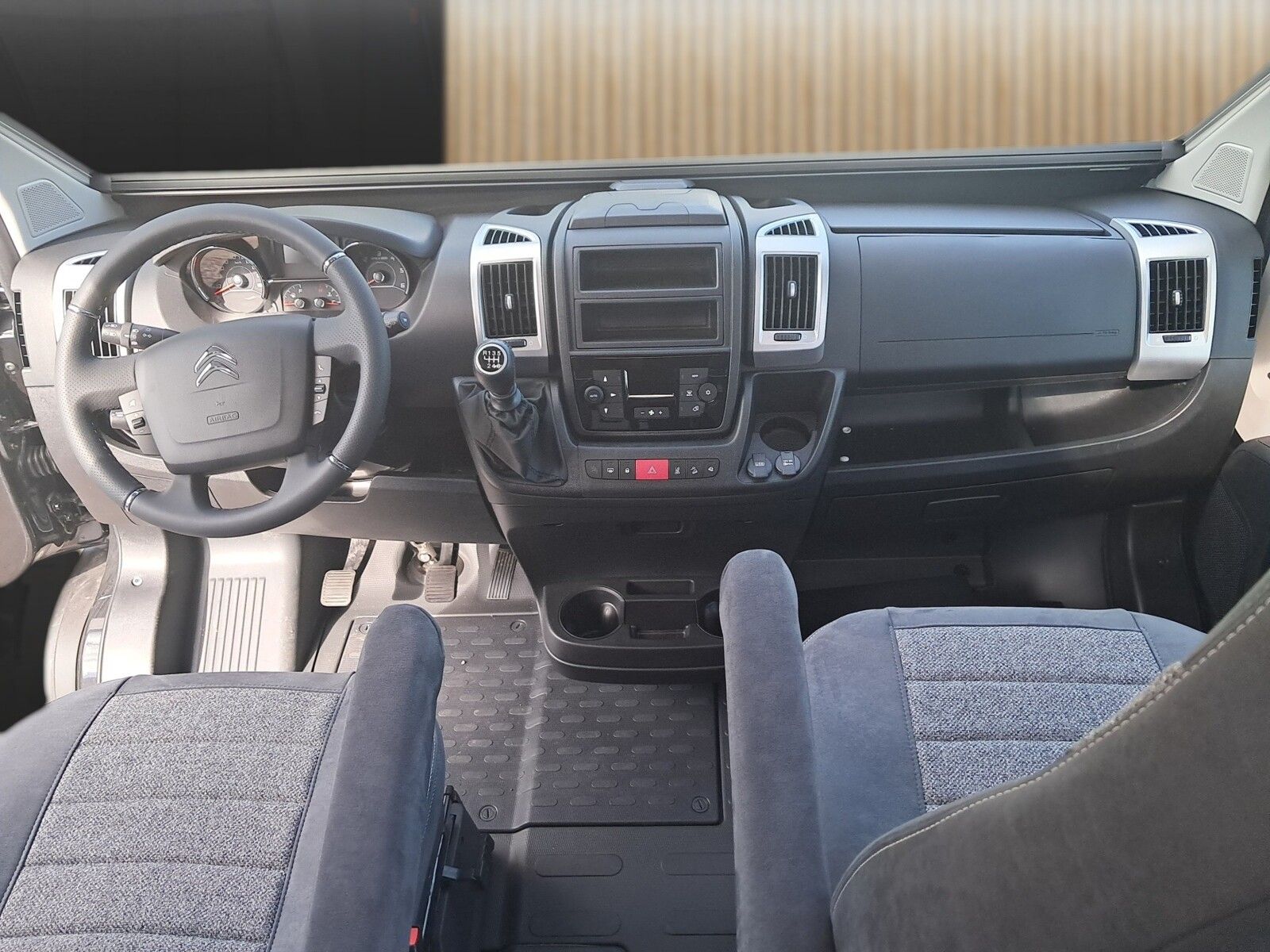 Fahrzeugabbildung Pössl Summit Prime 600 Citroen 165 PS Tageszulassung!