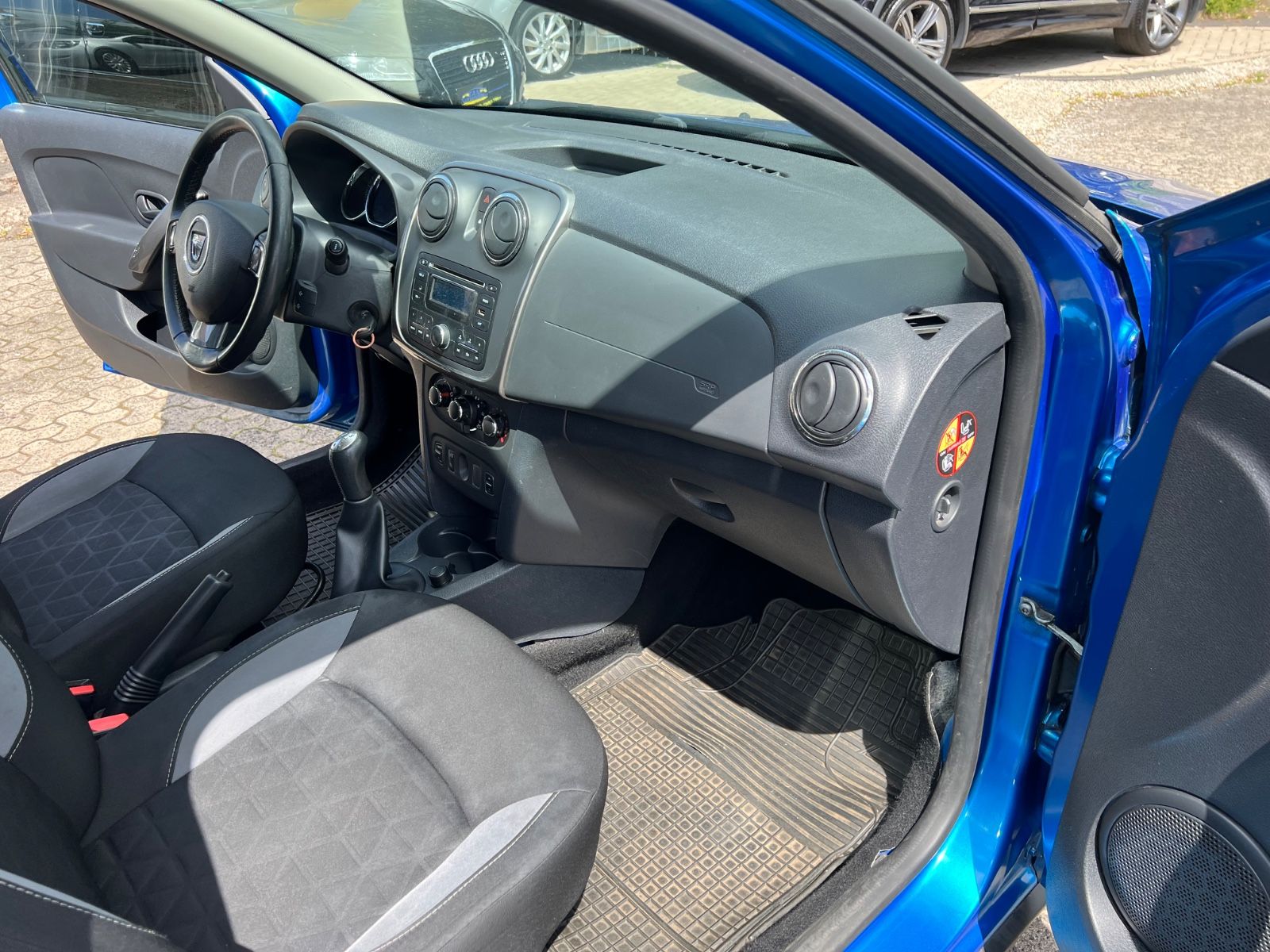 Fahrzeugabbildung Dacia Sandero II Stepway Prestige