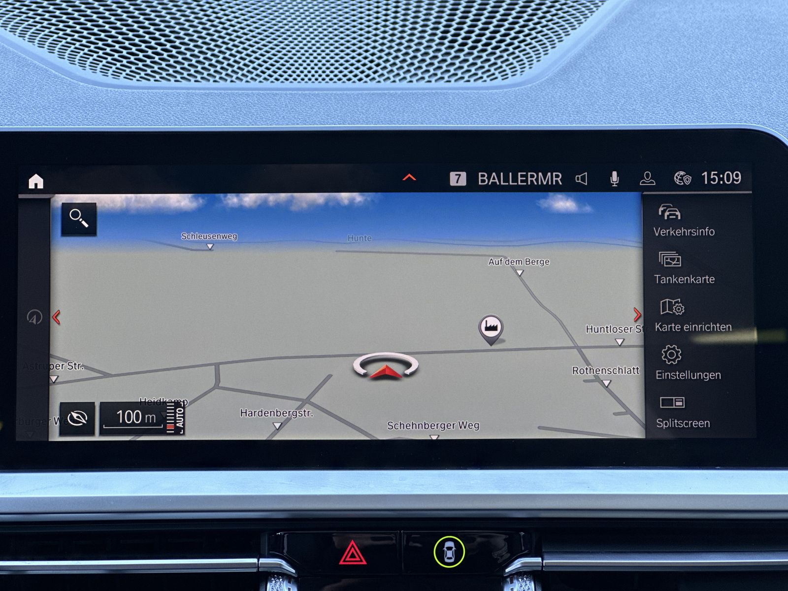 Fahrzeugabbildung BMW 330d Touring xDrive M-Sport NAV+LED+ACC+PANO+KAM