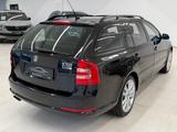 Skoda Octavia Combi RS Navi T-Leder Xenon 1Hand AHK - Skoda Octavia aus 2006: Combi