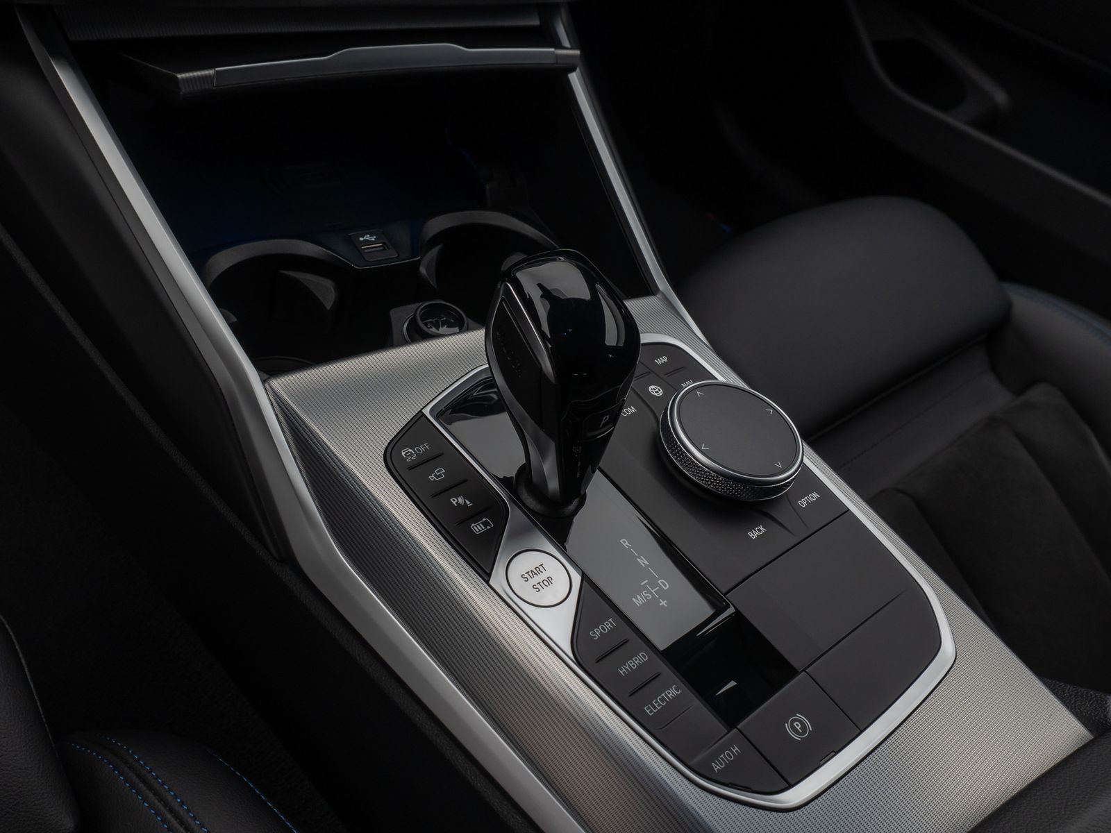 Fahrzeugabbildung BMW 320e xD M Sport 360°DAB HiFi Stop&Go Komfort LED