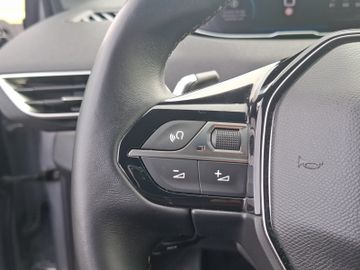 Peugeot 5008 Allure Pack 1.2 136 Kam.+KeyLess+LED+Navi