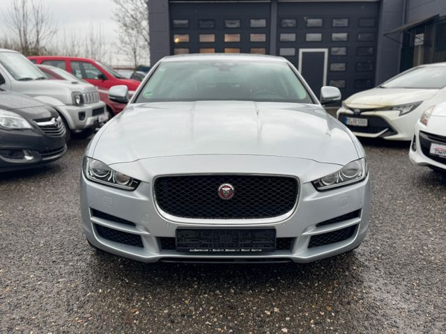 Jaguar XE Prestige AWD Automatik  !!Neuer Motor!!