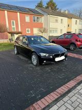 BMW 316i Automatik,1.Hand,Leder,Scheckheft,SHZ,AHK - BMW 316 mit Benzin-Antrieb: Automatik