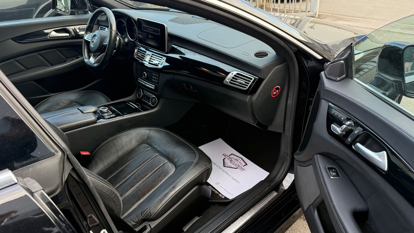 Fahrzeugabbildung Mercedes-Benz CLS 350 Cdi 4-Matic Final-Edition AMG-Line