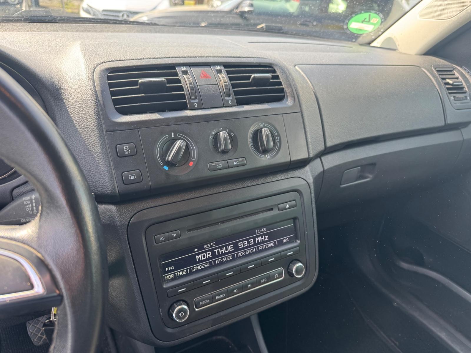 Skoda Roomster 2013 — photo 10