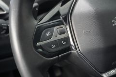 Fahrzeugabbildung Peugeot 5008 1.2T ACTIVE PACK 7-SITZ NAVI/LED/KAMERA/DAB