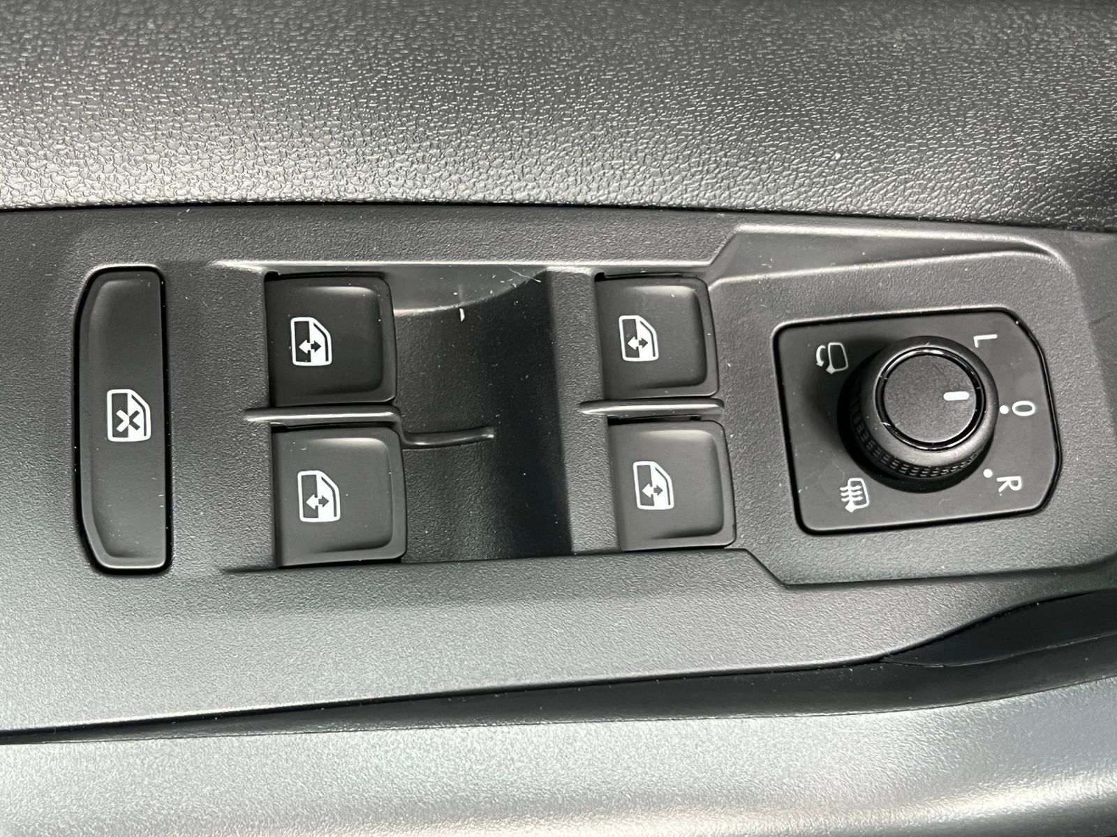 Fahrzeugabbildung Volkswagen Taigo Life 1.0 TSI *IQ.Light, Ready2Discover, Ka