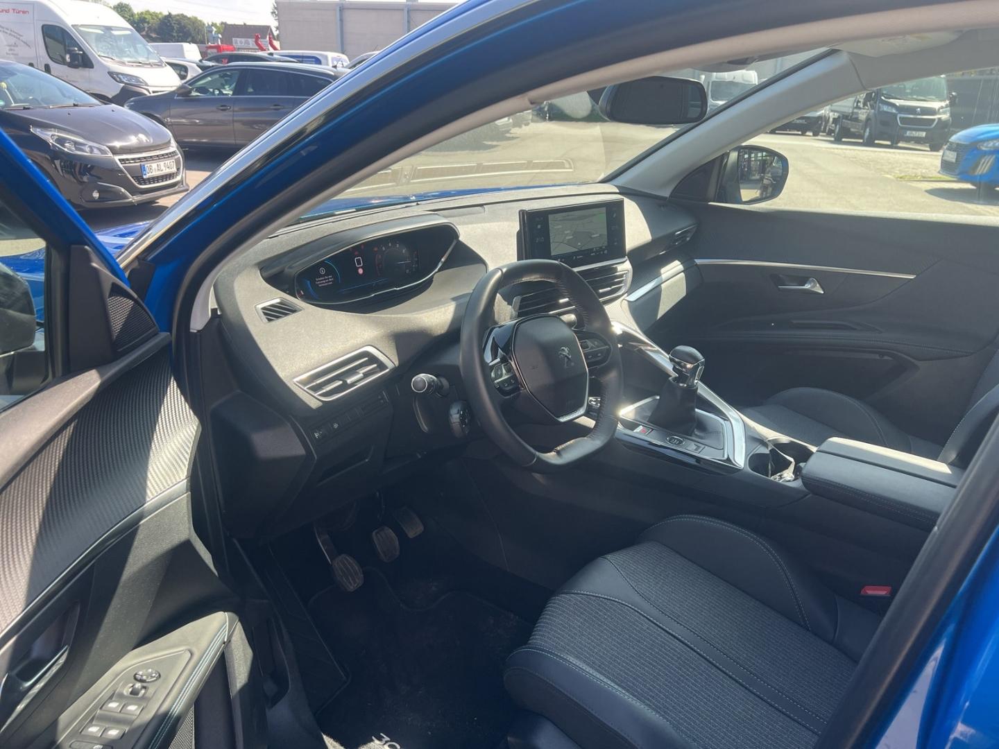 Peugeot 3008 Allure 130 EU6d *Navi*Sitzheizung*Klima*Key