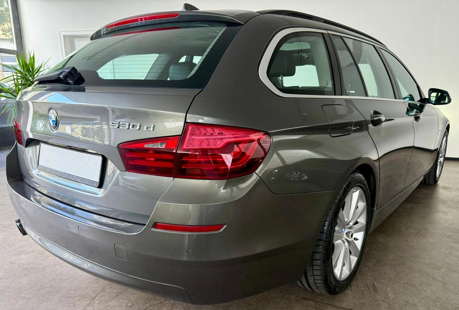 BMW 530 d Touring,Leder,Navprof,Kamera,Pano,Softclos