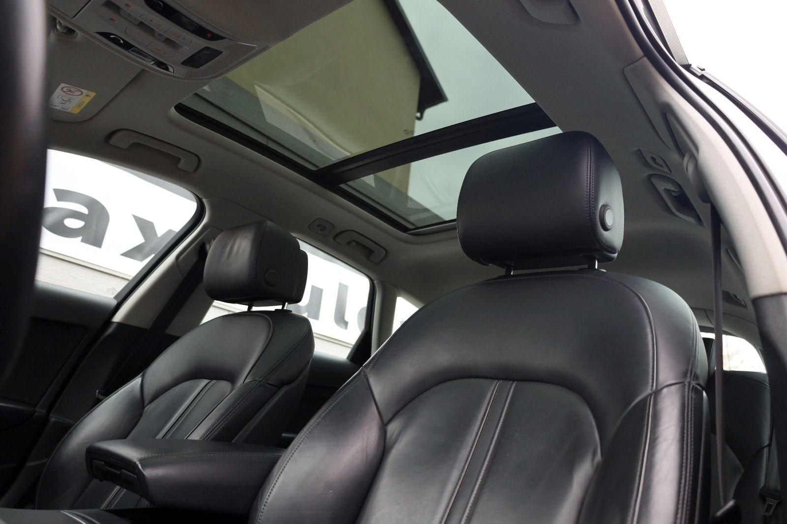 Fahrzeugabbildung Audi A6 Avant 3.0TDI Leder,Navi,Xenon,Panor,BOSE,+WR