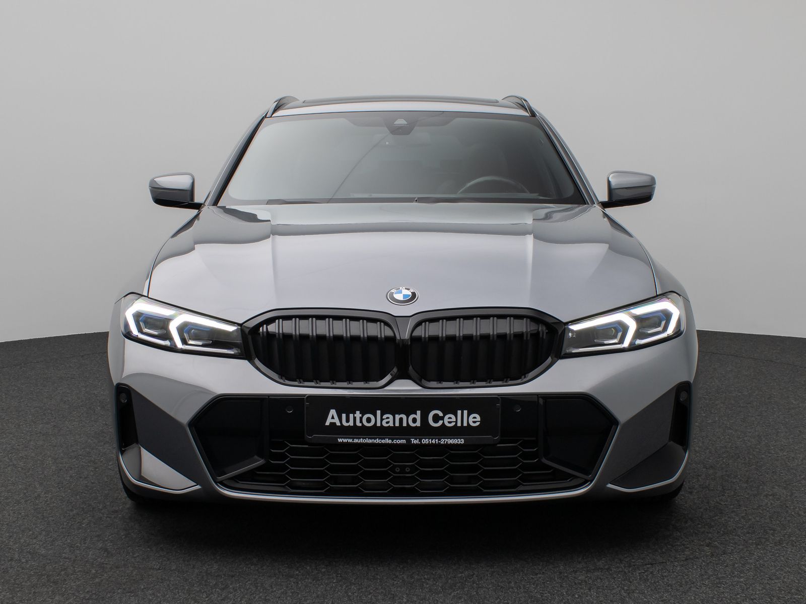 Fahrzeugabbildung BMW 330i M Sport Kamera DAB HUD H/K Komfort Panorama