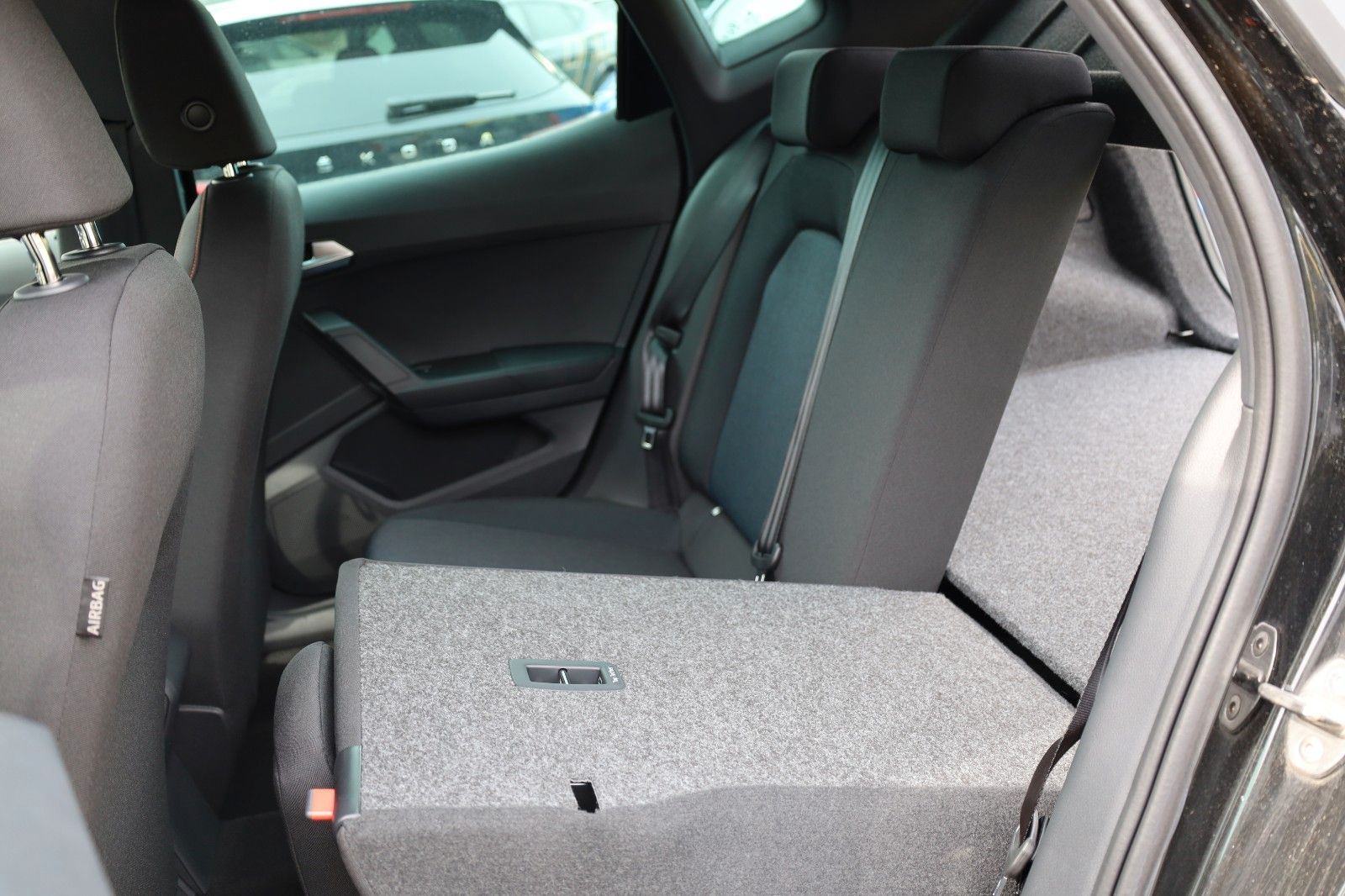 Fahrzeugabbildung SEAT Arona FR 1.0 TSI DSG *Mirror Link*Voll-LED*AHZV