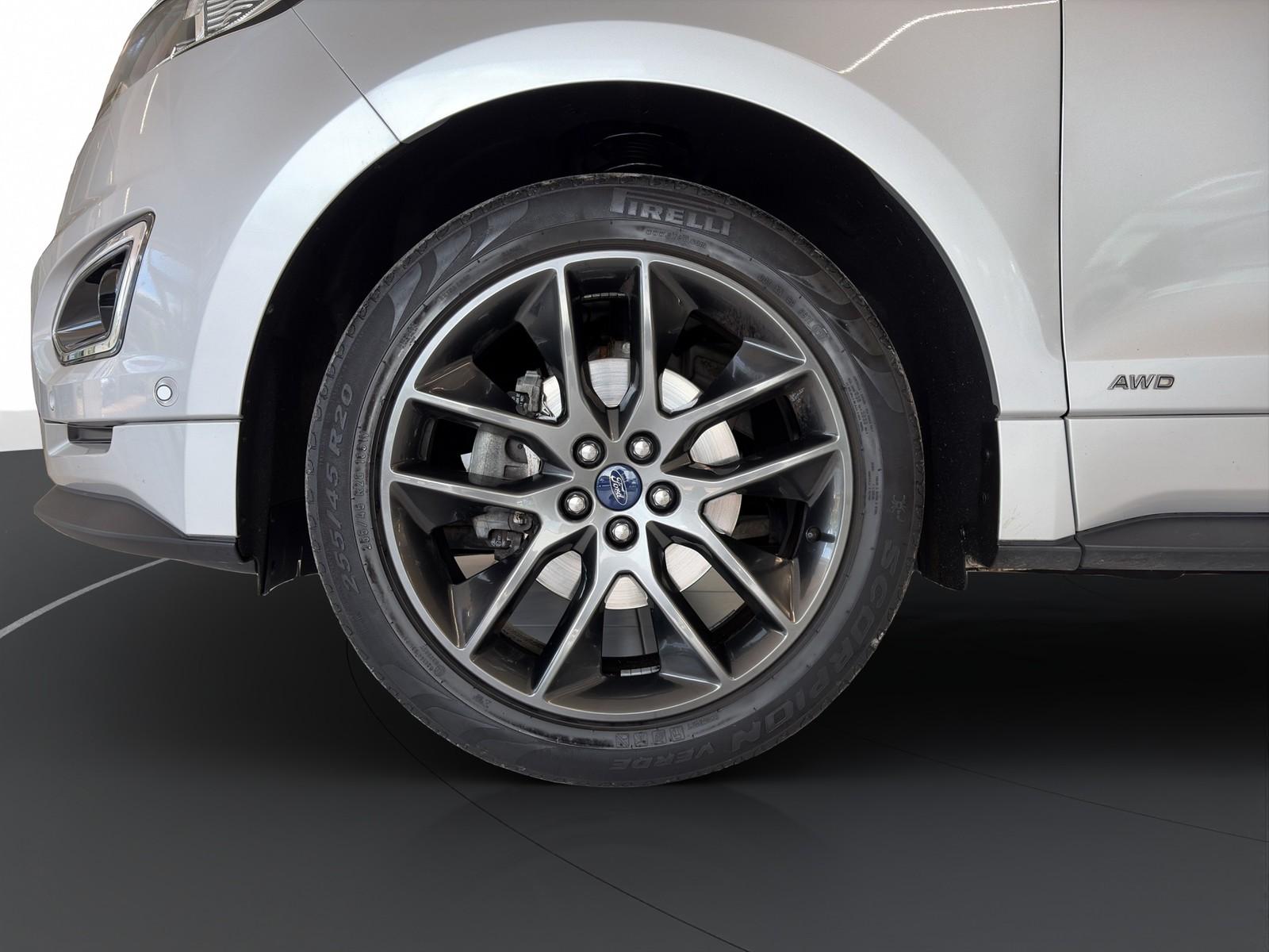 Ford Edge ST-Line 4x4 +AHK+LED+PANORAMA+KLIMA+LM+ZV++