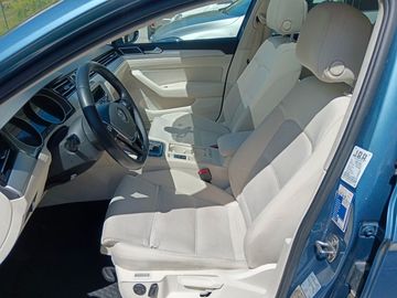 Volkswagen Passat Variant - 12