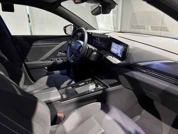 Fotografie 5 des Opel Astra Sports Tourer 1.2 Turbo Automatik GS