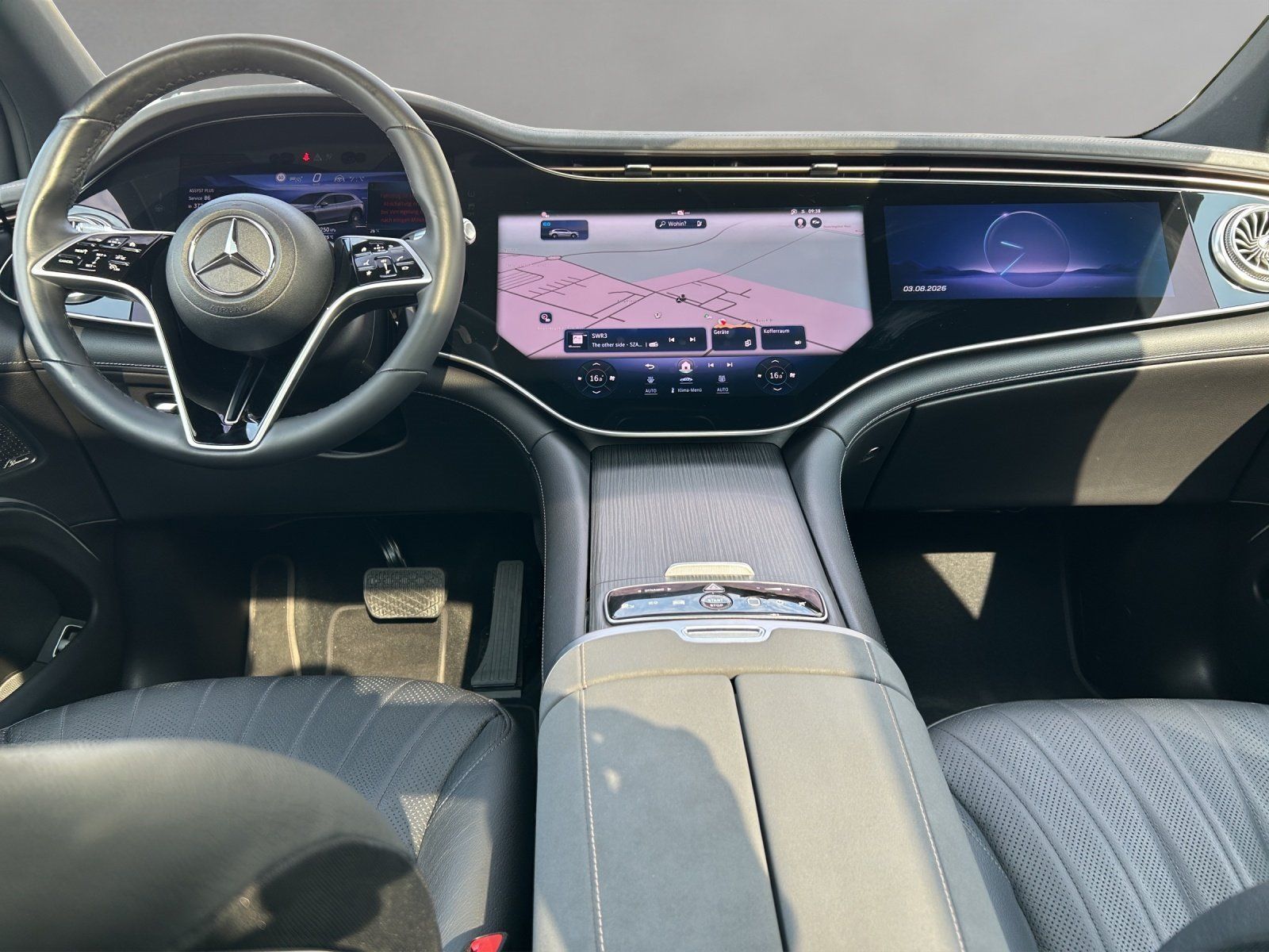 Fahrzeugabbildung Mercedes-Benz EQS 450 4M SUV Premi DISTRO Pano HYPER Sitzklima
