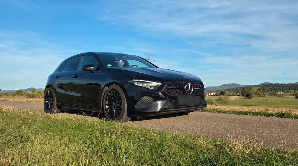 Image of Mercedes-Benz A 220