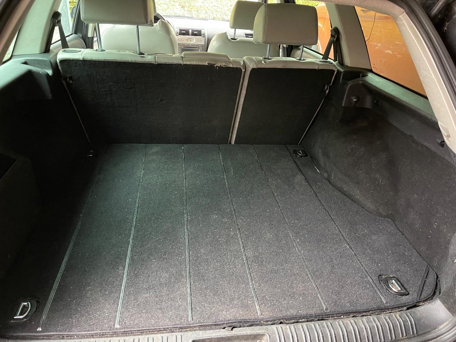 Ford Mondeo 2004 — photo 8