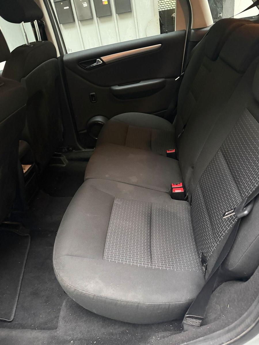 Mercedes-Benz B 160