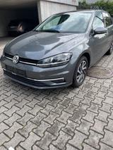 Volkswagen Golf 1.0 TSI 63kW Sound Sound von Ärztin wie neu - VW Gebrauchtwagen Von