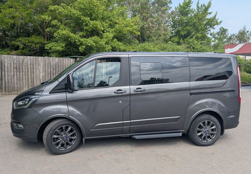 Image of Ford Tourneo Custom