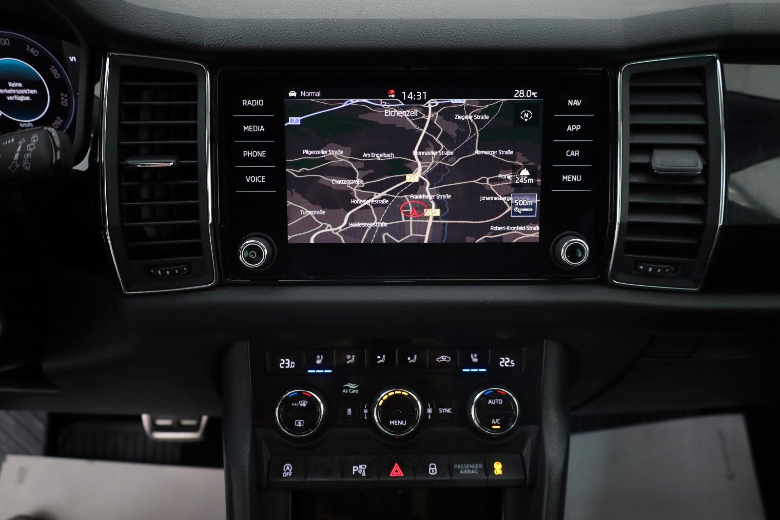 Fahrzeugabbildung SKODA Kodiaq L&K 4x4 Leder,Navi,LED,360°,ACC,AHK,SR+WR