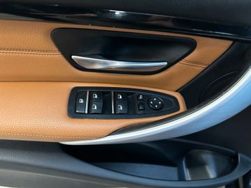 BMW 320 d Touring Sport Line *2. Hand*Klima*AHK*Navi