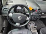 Volkswagen New Beetle 1.6 Cabriolet Standard - Volkswagen New Beetle Standard mit Benzin-Antrieb
