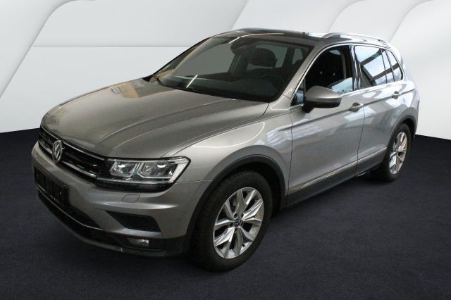 Volkswagen Tiguan 2.0 TDI DSG Highline*NAVI*AHK*LED*ACC*