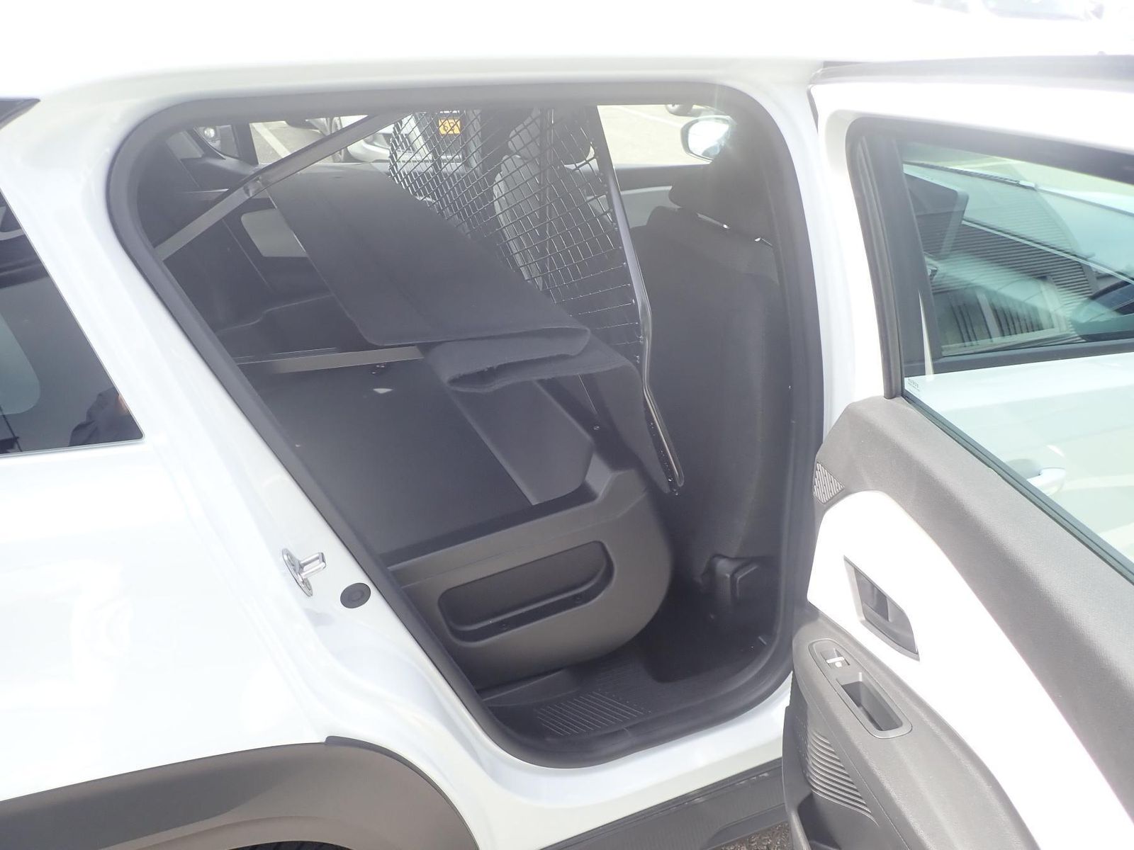 Fahrzeugabbildung Renault R 4 E-Tech elektrisch Advance 150 Comfort Range