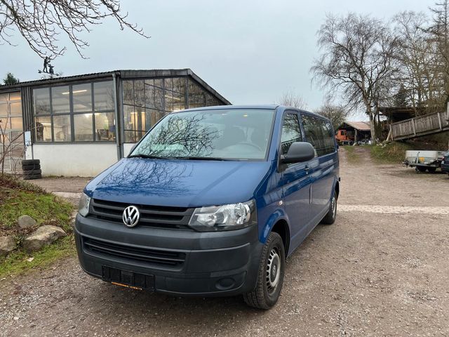 Volkswagen T5 Kombi lang 9Sitzer AHK Zahnriemen neu