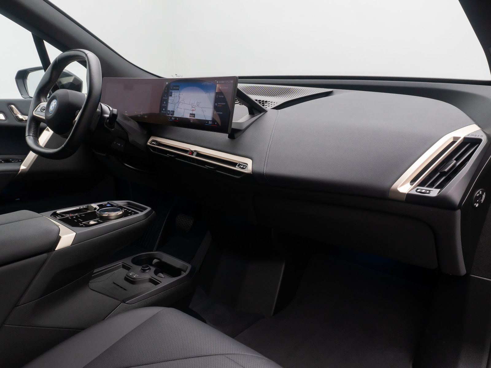 Fahrzeugabbildung BMW iX xD40 Sport 360&deg;DAB AHK Bel&uuml;ftung Komfort 21Zl