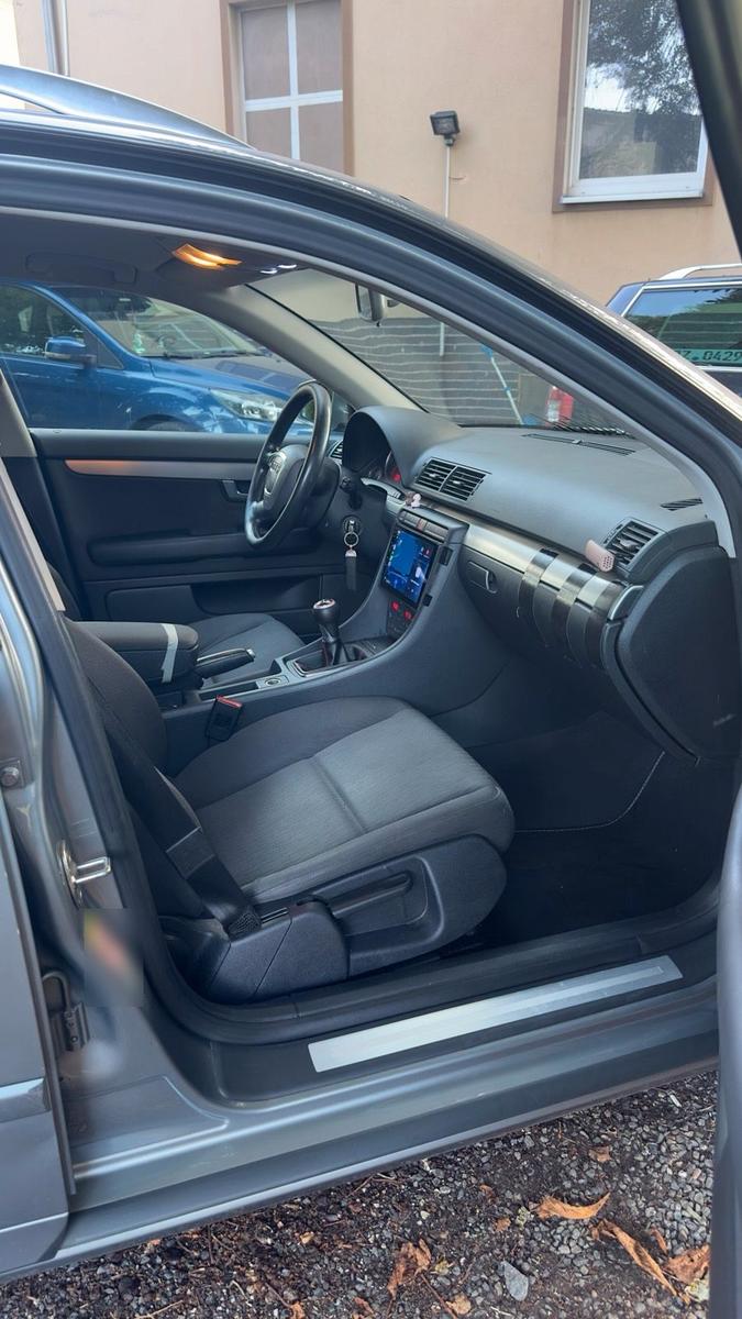 Audi A4 2006 — photo 12