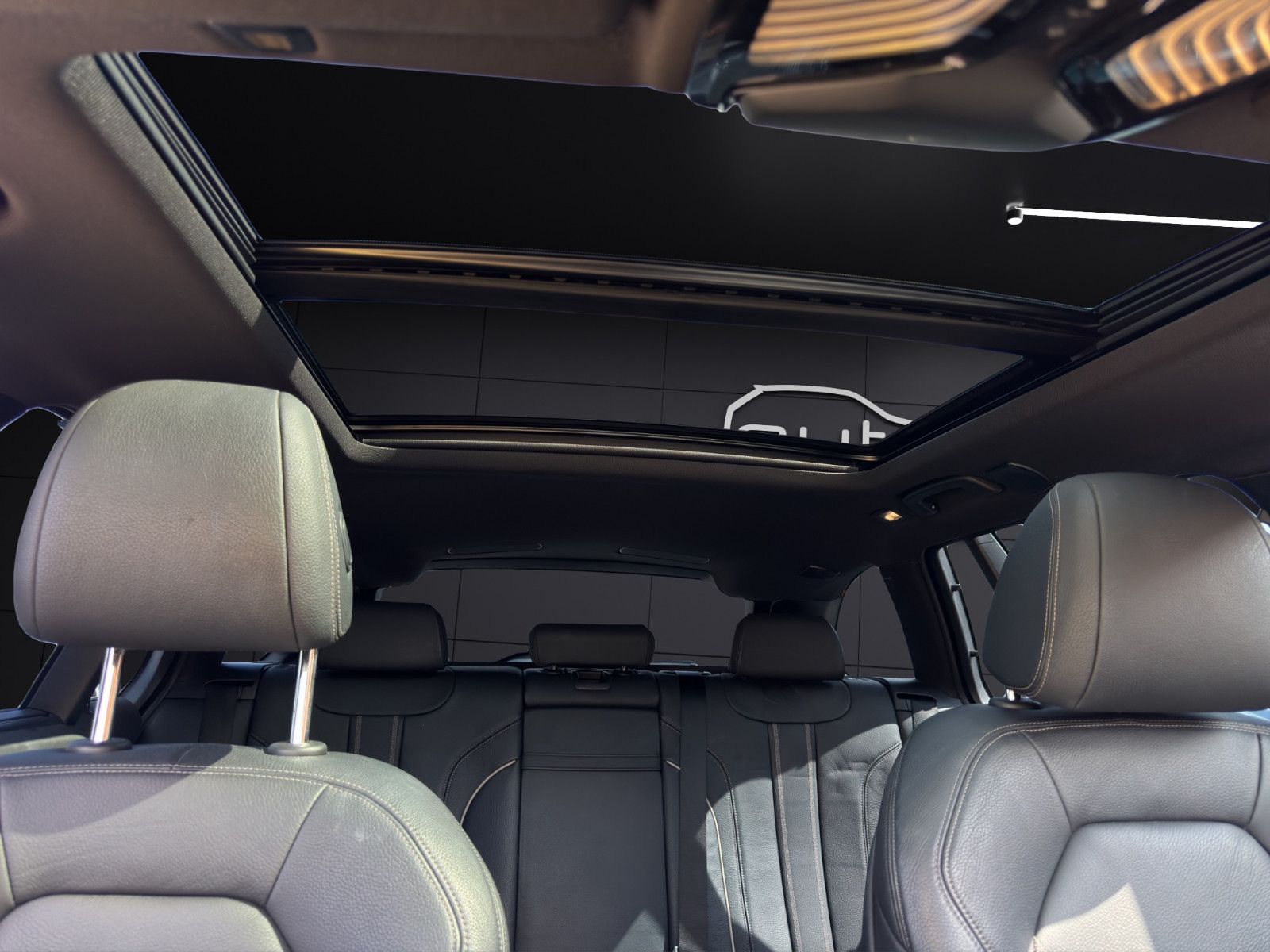 Fahrzeugabbildung BMW 540 d Touring xDrive MSport/2.Hand/Pano/H&K/