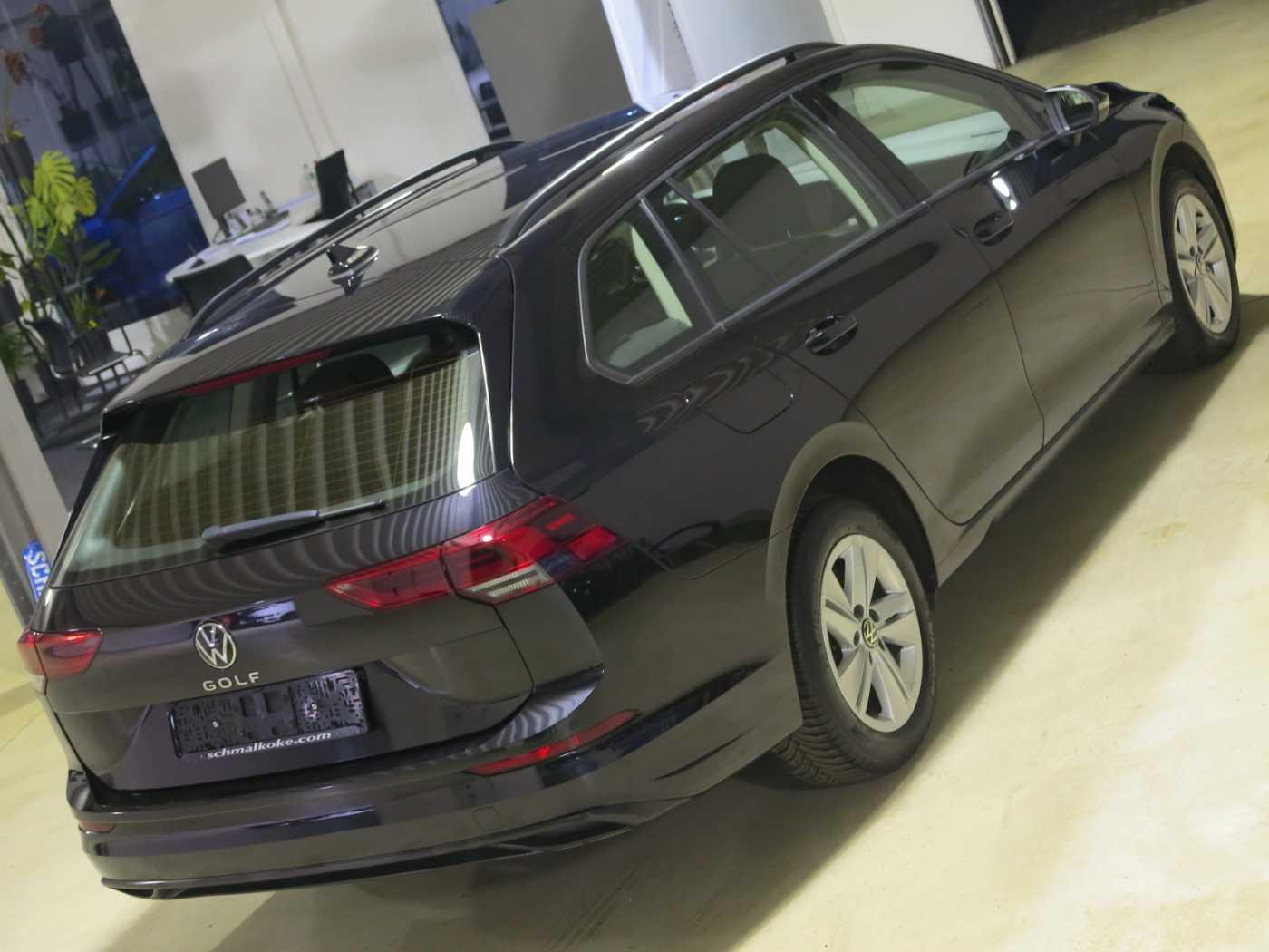 Volkswagen Golf VIII Variant 2.0 TDI SCR DSG7 Life Navi