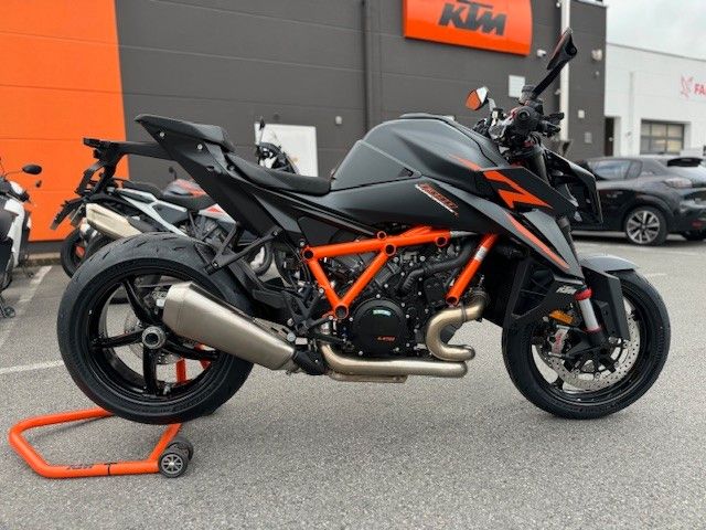 KTM 1390 Super Duke R