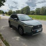 Toyota Corolla Cross 2.0-l-VVT-i Hybrid Lounge Allr... - graue Toyota Corolla Cross