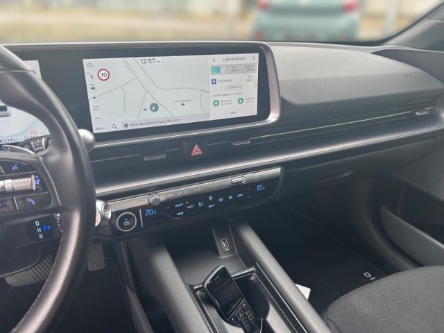 Fahrzeugabbildung Hyundai IONIQ 6 Basis Elektro Navi Digitales Cockpit LED