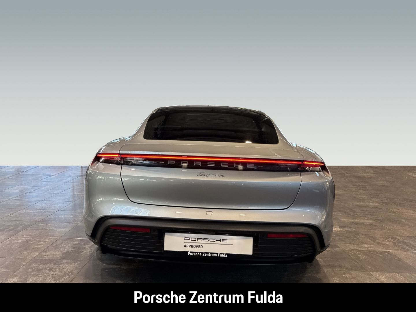 Porsche Taycan Surround-View 21Zoll Performancebatterie foto 5
