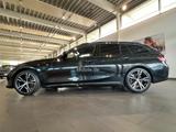BMW 320i Touring M Sport Facelift Dr.Ass. Park.Ass. - BMW 320 in Oberhausen