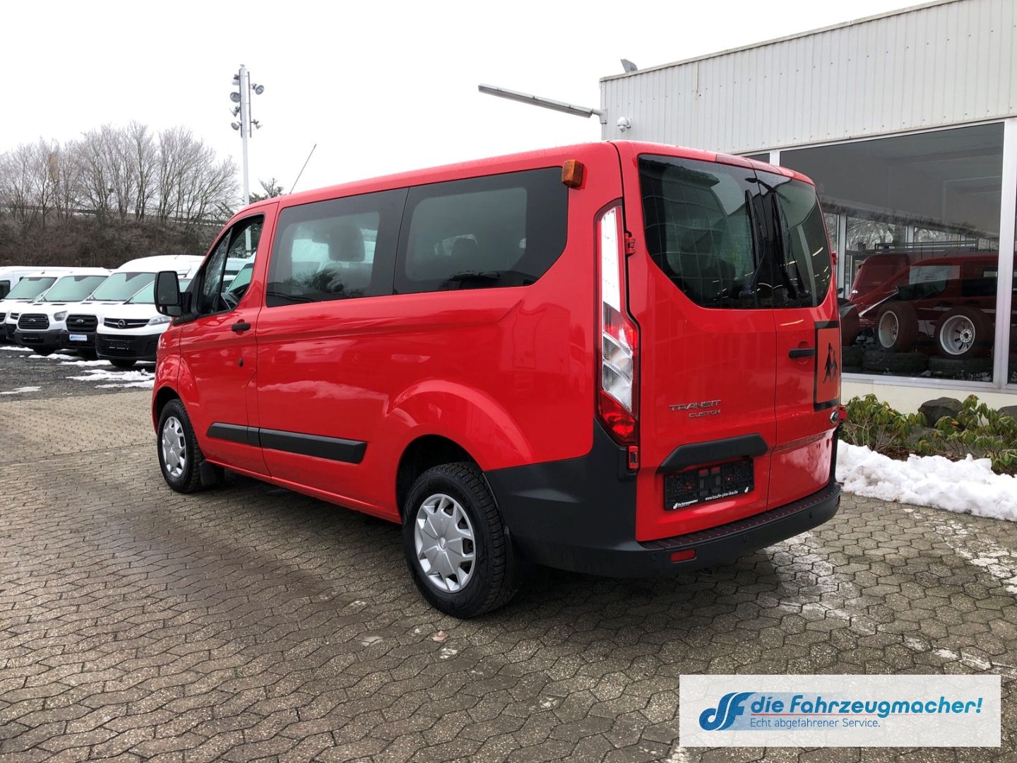 Fahrzeugabbildung Ford Transit Custom Kombi 310 L1 Trend 2.0 TDCi *2325