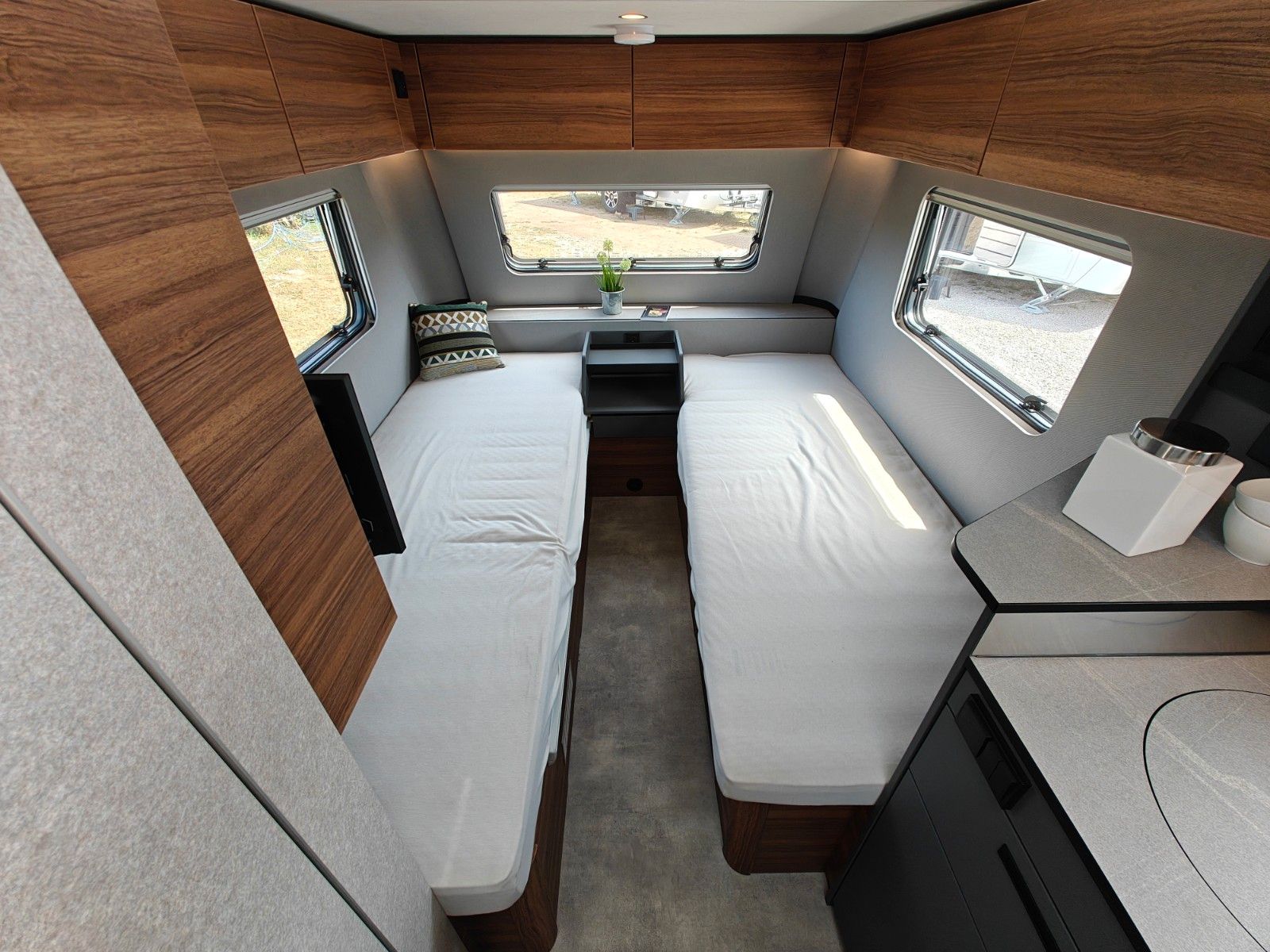 Fahrzeugabbildung HYMER / ERIBA / HYMERCAR Feeling 470 2026