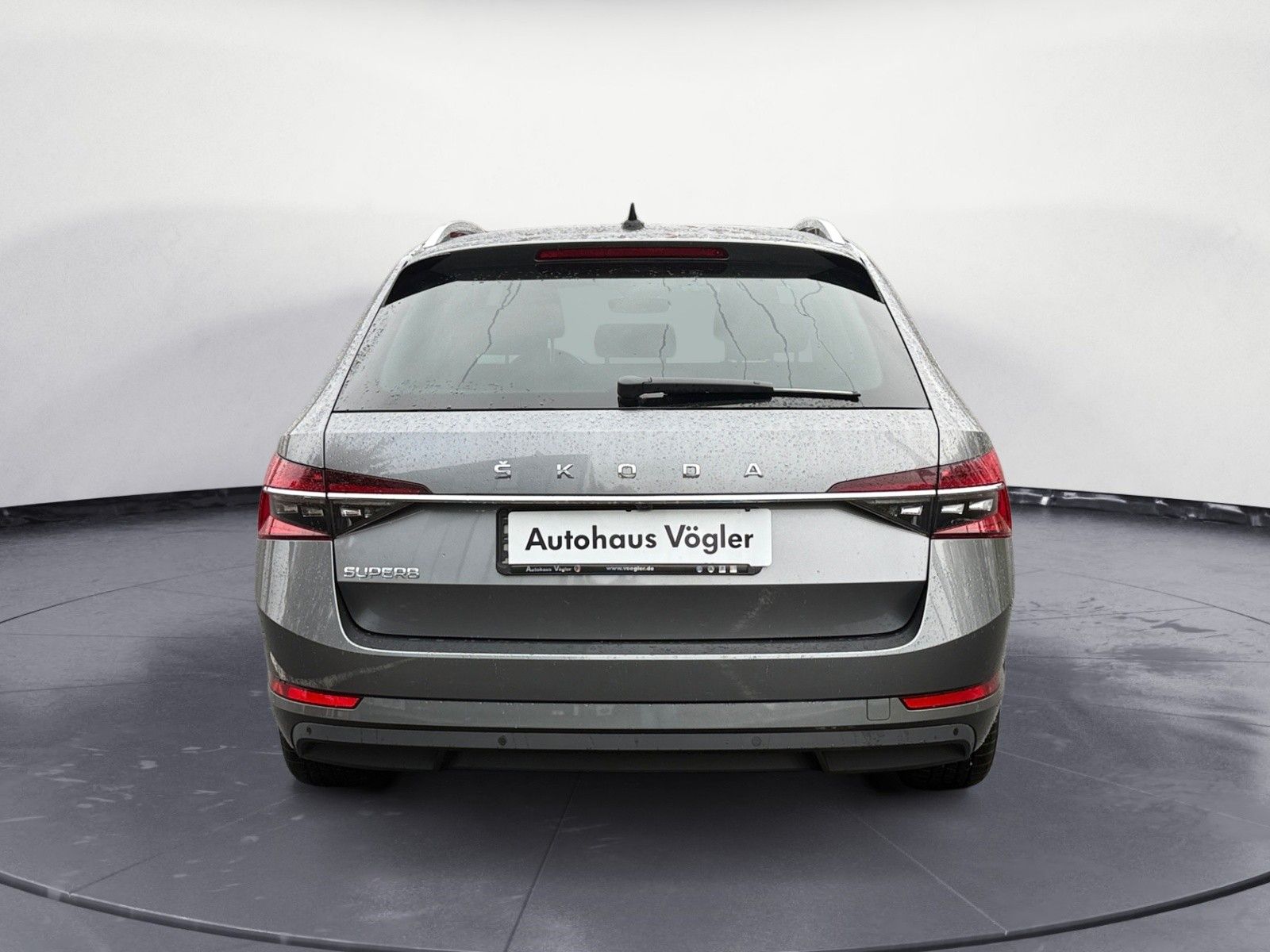 Superb Combi 2,0 TDI DSG Style Matrix Kamera ACC