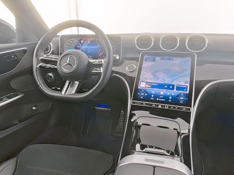 Fahrzeugabbildung Mercedes-Benz C 180 AMG+NIGHT+LENKRADHEIZ+360°+AMBIENTE+